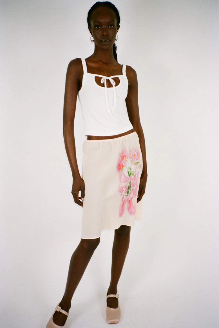 SANDY LIANG Blanc Pendant Tank Top for Women | Elegant Feminine Blouse