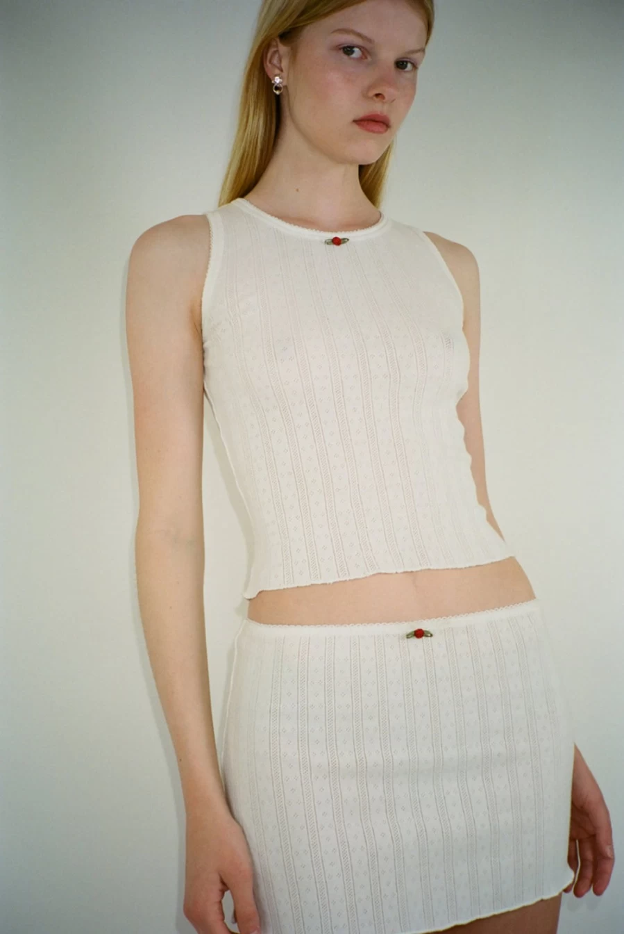 SANDY LIANG Women's Shorty Skirt | Trendy Mini Skirt for Women | Fashionable High-Waisted Skirt